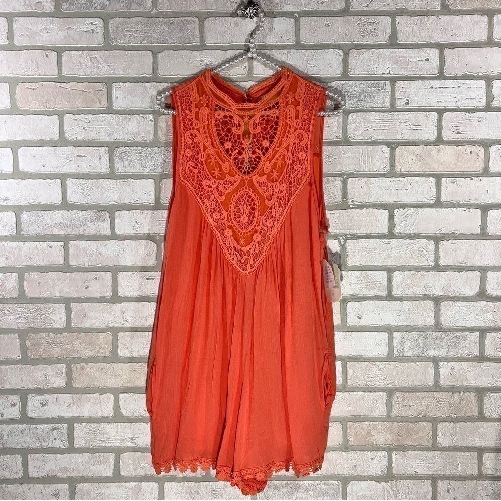 Altar’d State NWT Peach Lace Accent Sleeveless Romper Size M - Picture 3 of 15